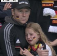 德国小球迷泪洒观众席,欧洲杯德国负于英格